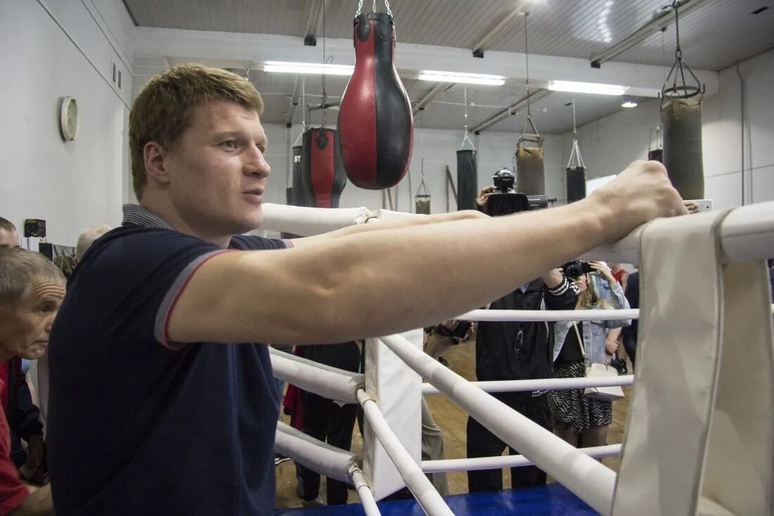 Бокс ульяновск новый город. Boxing екатеринбург. Rcc boxing екатеринбург. Boxing екатеринбург. Боксер из екатеринбурга.