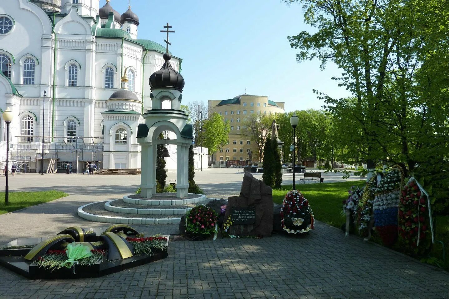 Петровский сквер Воронеж. Памятные места Воронежа. Воронеж исторический центр. Воронеж центр достопримечательности. Исторические памятники воронежа