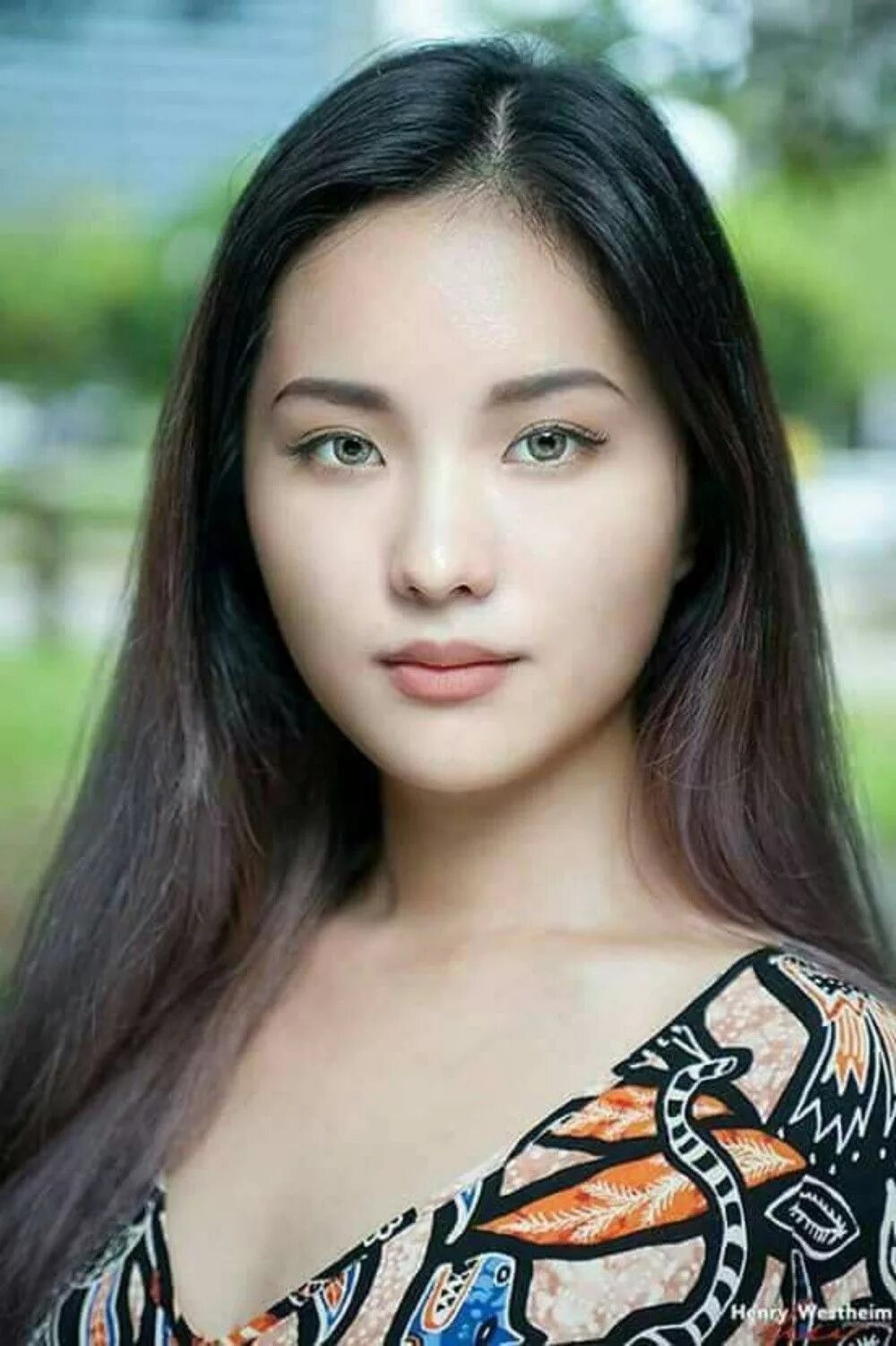 Азиатские красавицы. Красивые азиатки. Азиатская внешность девушки. Красавицы средней Азии.