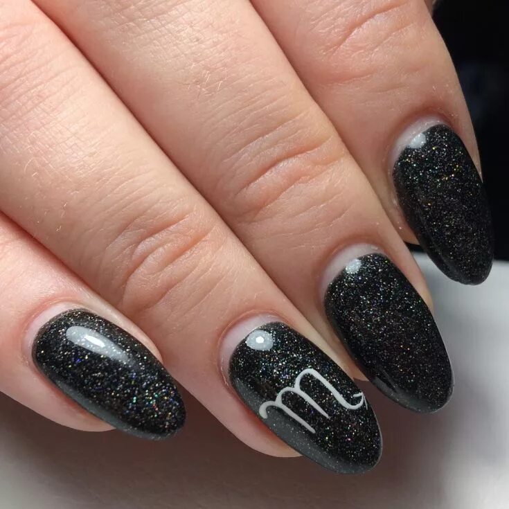 маникюр со скорпионом на ногтях. маникюр со знаком зодиака. зимний маникюр. маникюр на новый год 2024 скорпиону. маникюр на новый год 2024 скорпиону.