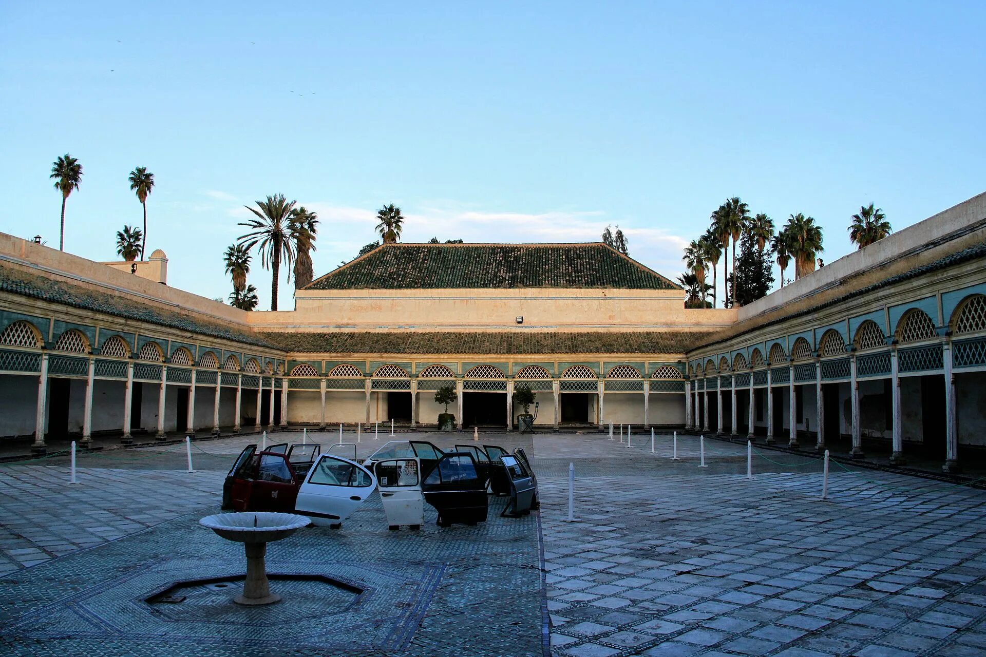 Дворец Бахия Марокко. Марракеш дворец. Эль-БАДИ Марокко. Дворец Бахия Марокко фото.