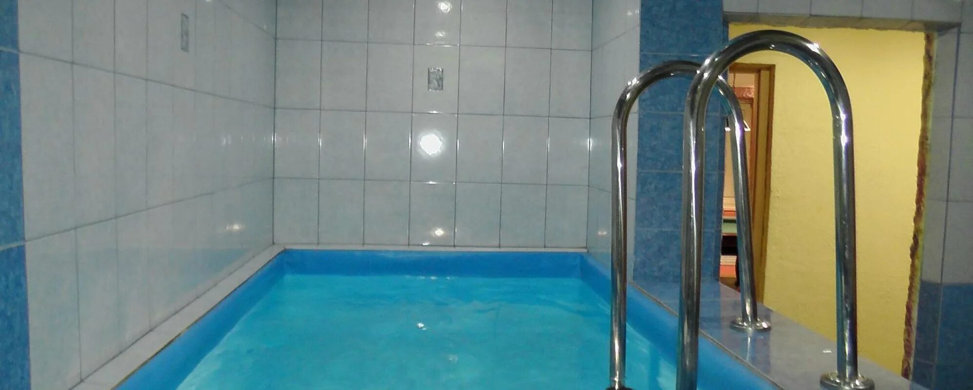 Ксанни бани ест стекло. Ксанни бани ест стекло. Банный рай соликамск. Сауна зазеркалье карбышева. Будь здоров баня.