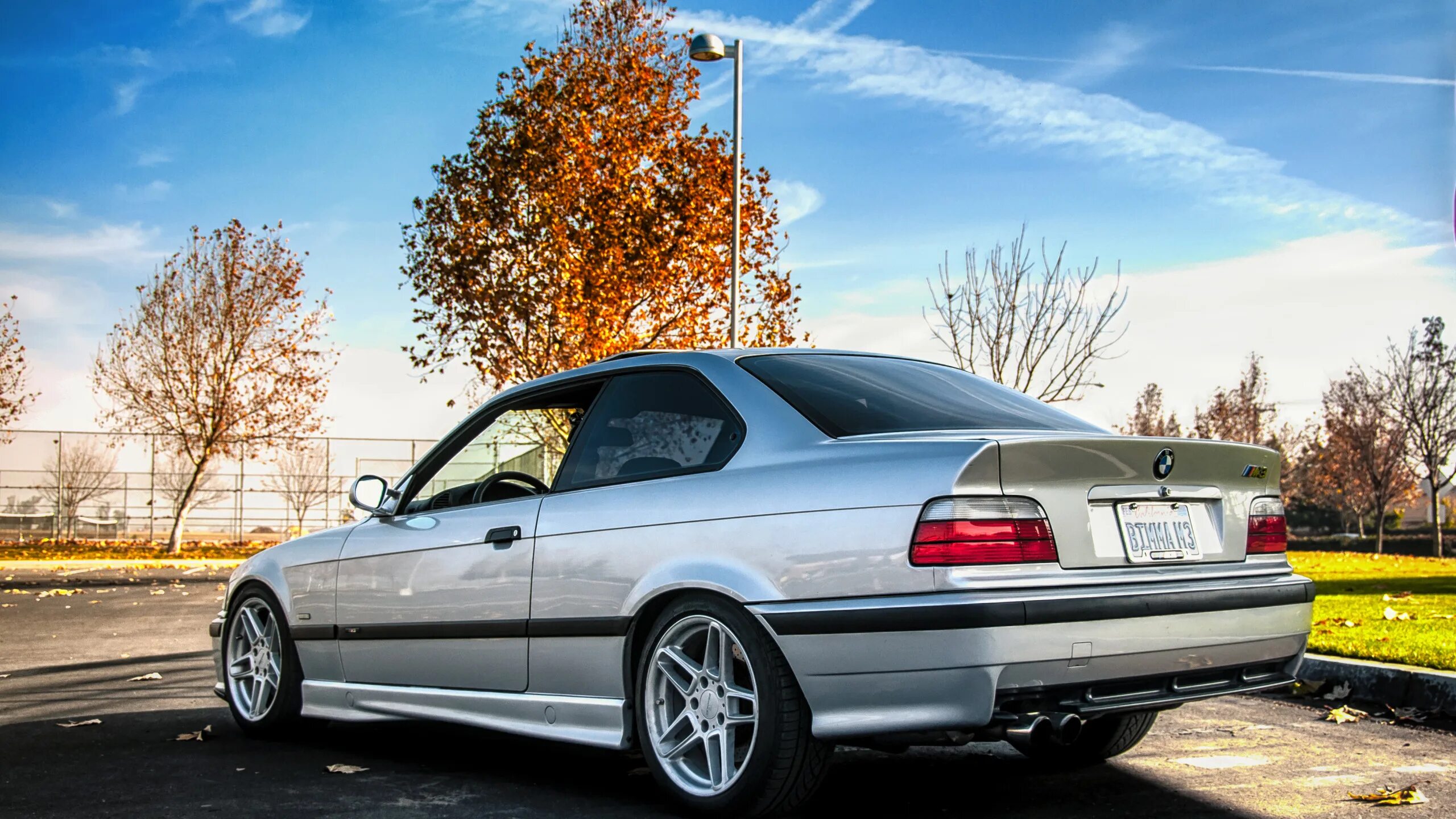 BMW е36 325. BMW e36 серебристая. БМВ е36 Silver. БМВ е36 седан. Бмв е36 год