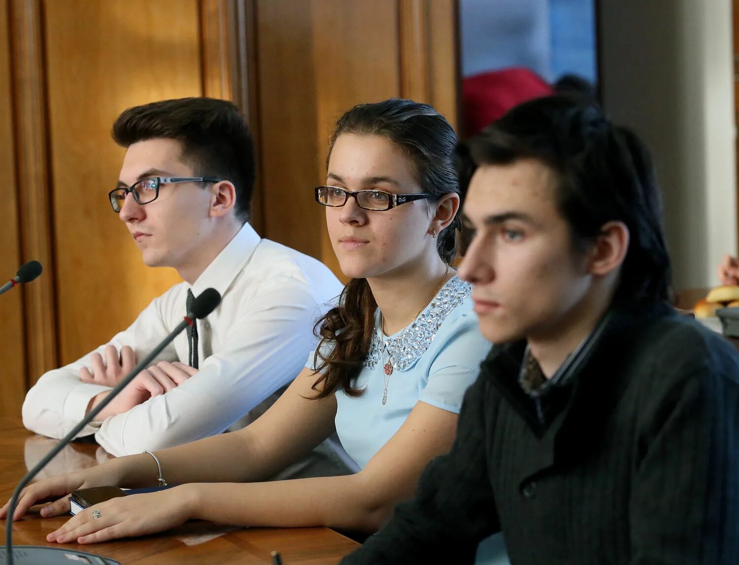 Студенческий совет мгу. Антон ханджян. Мгу эмблема. Студенческий совет мгу. Студсовет мгу.