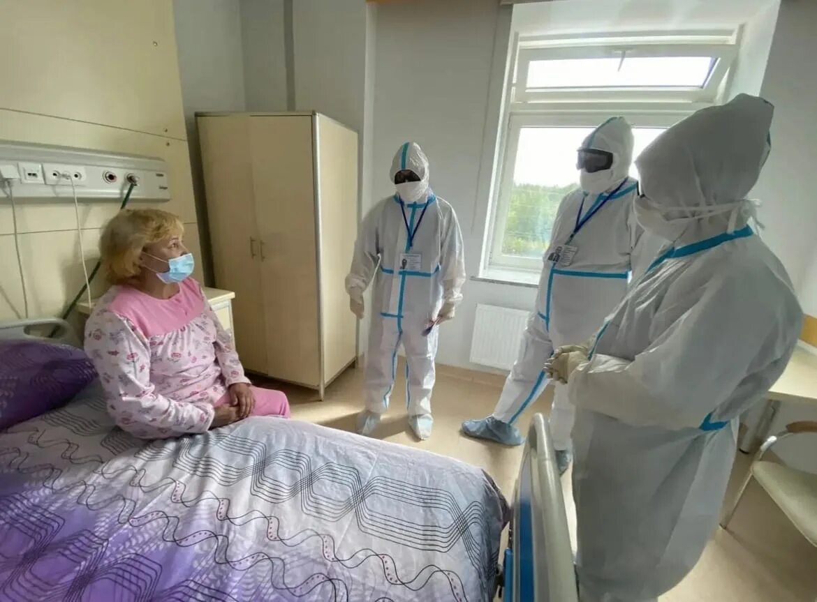 Красково больница коронавирус. Ковидный госпиталь в Тихвине. Вороновская больница военный госпиталь. Коронавирус в россии заболевшие последние