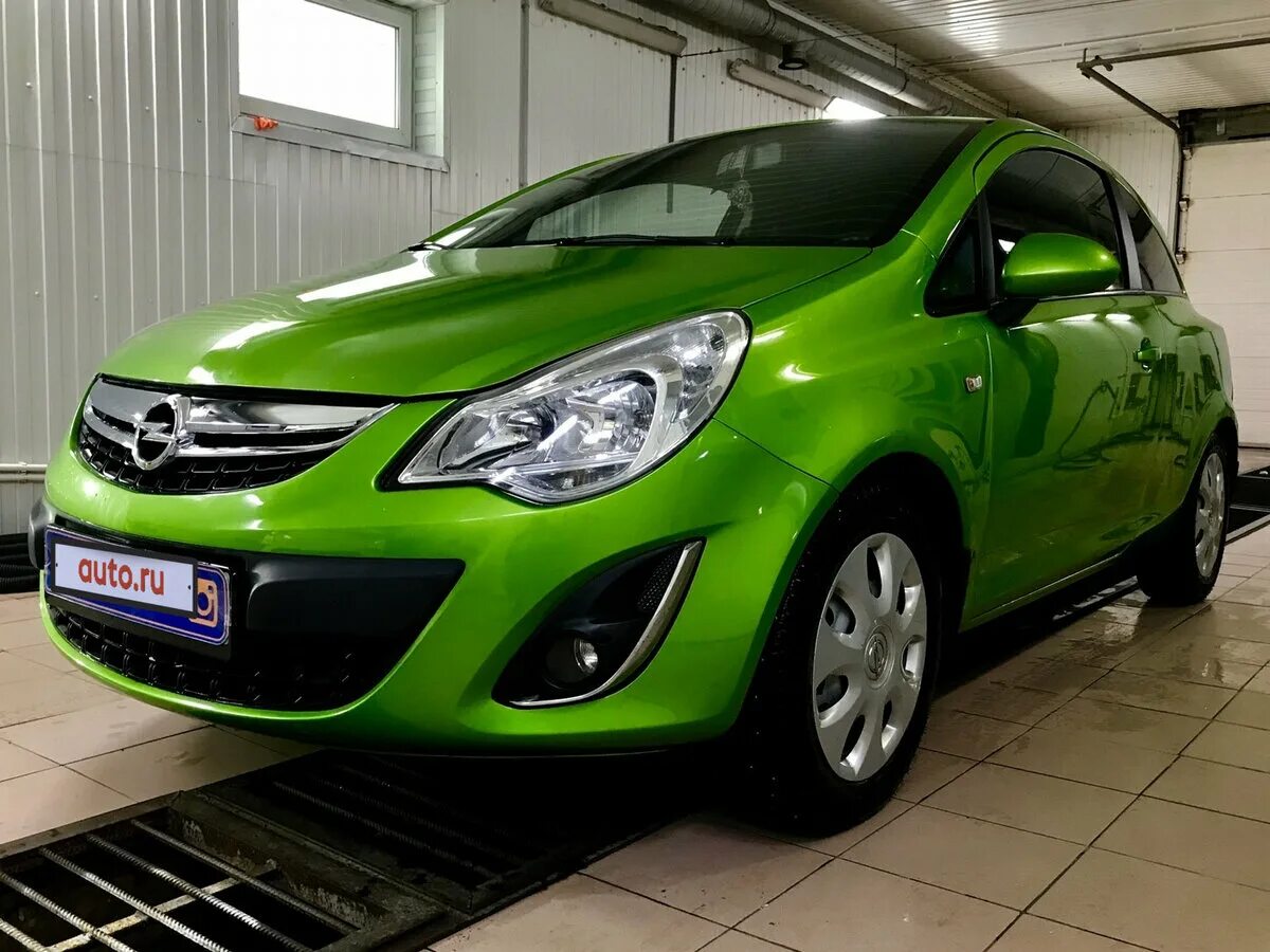 Opel большой. Опель Корса зеленая. Opel Corsa d Restyling зеленая. Опель клрса 2008 све лозеленая автомат. Опель Корса темно зеленый.