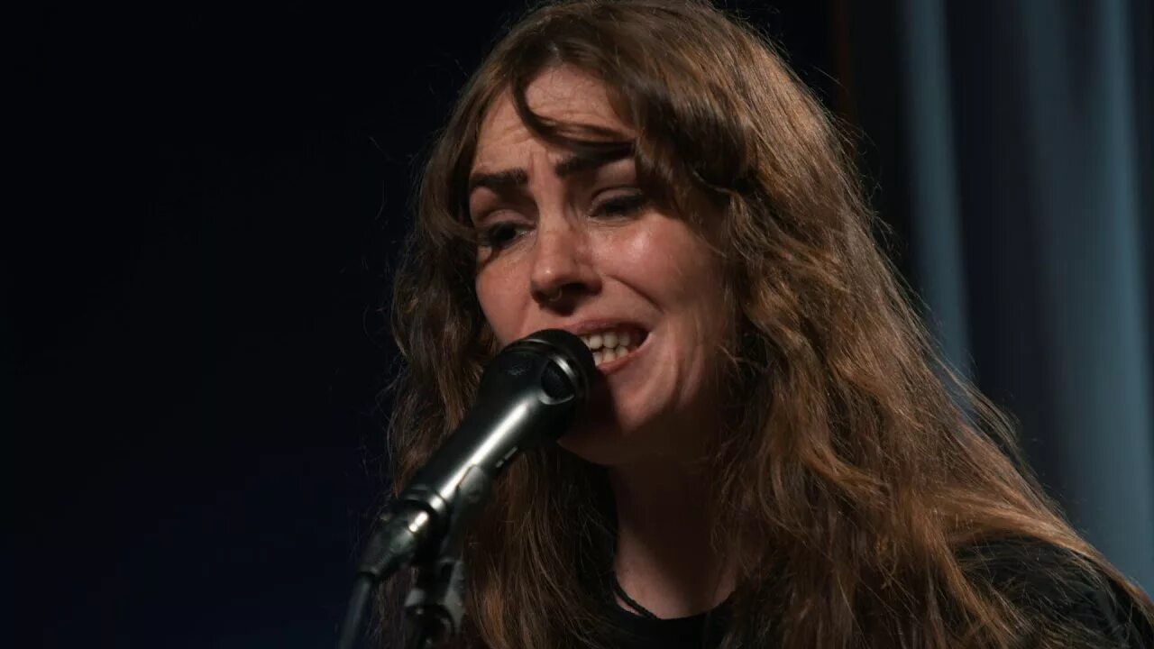 Emma ruth rundle. Эмма рут ренделл. emma ruth rundle band live. emma ruth rundle staying power.
