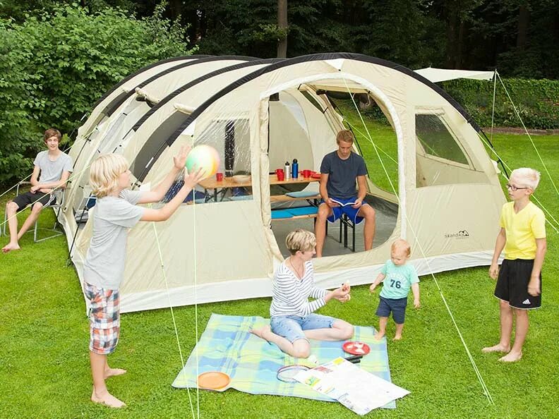 Палатка camping tent. Лучшая палатка для семьи. Семья в палатке. Палатка фэмили. Дом палатка китайская.