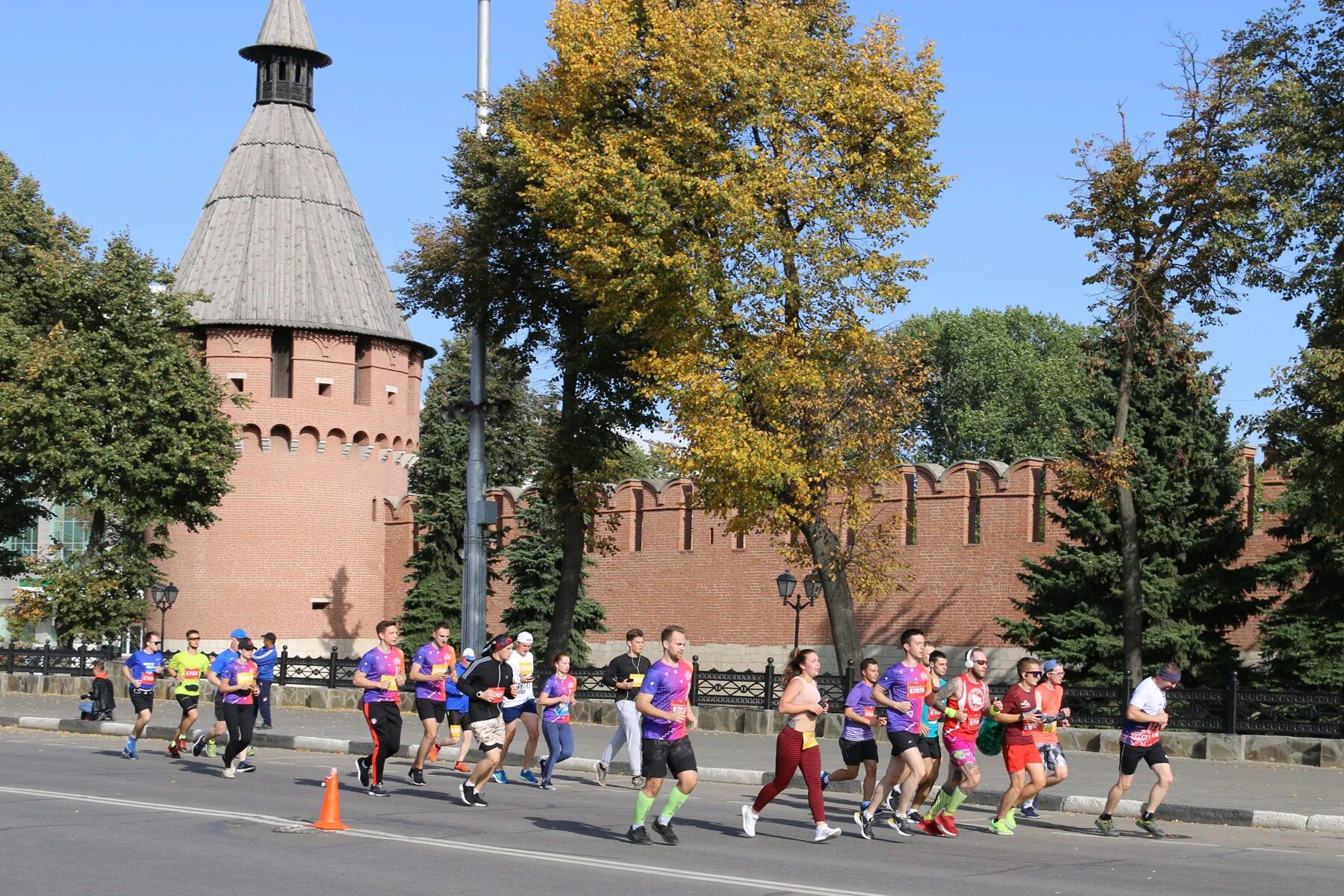 Тула оружейная столица. Модная тула люди. Г тула люди. Аниме фестиваль тула набережная. Тула площадь сейчас.