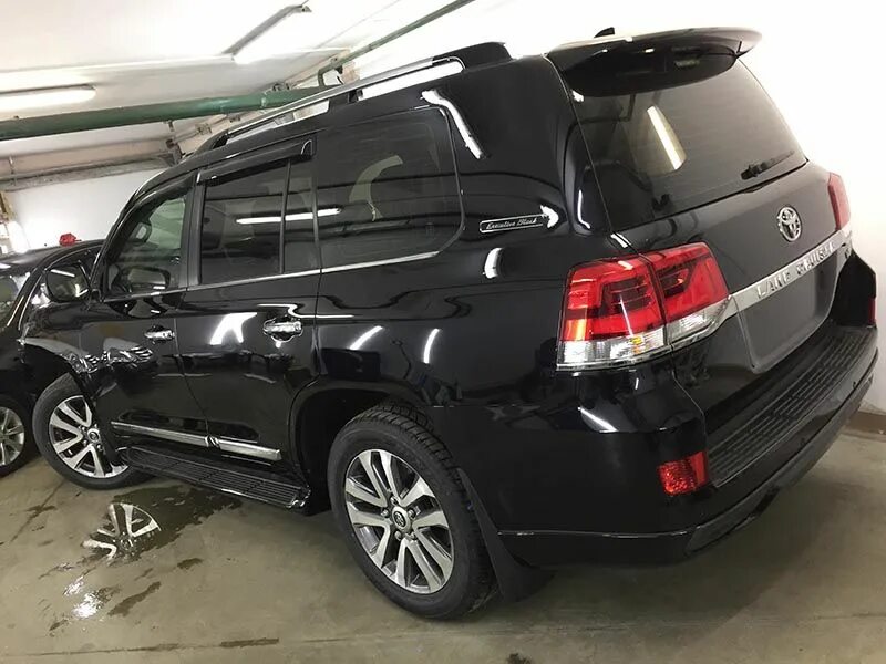 Ленд крузер 200 хром. Toyota land cruiser 200. тойота ленд крузер 200 с черной крышей. toyota land cruiser 200 2017. lc 200 в пленке.