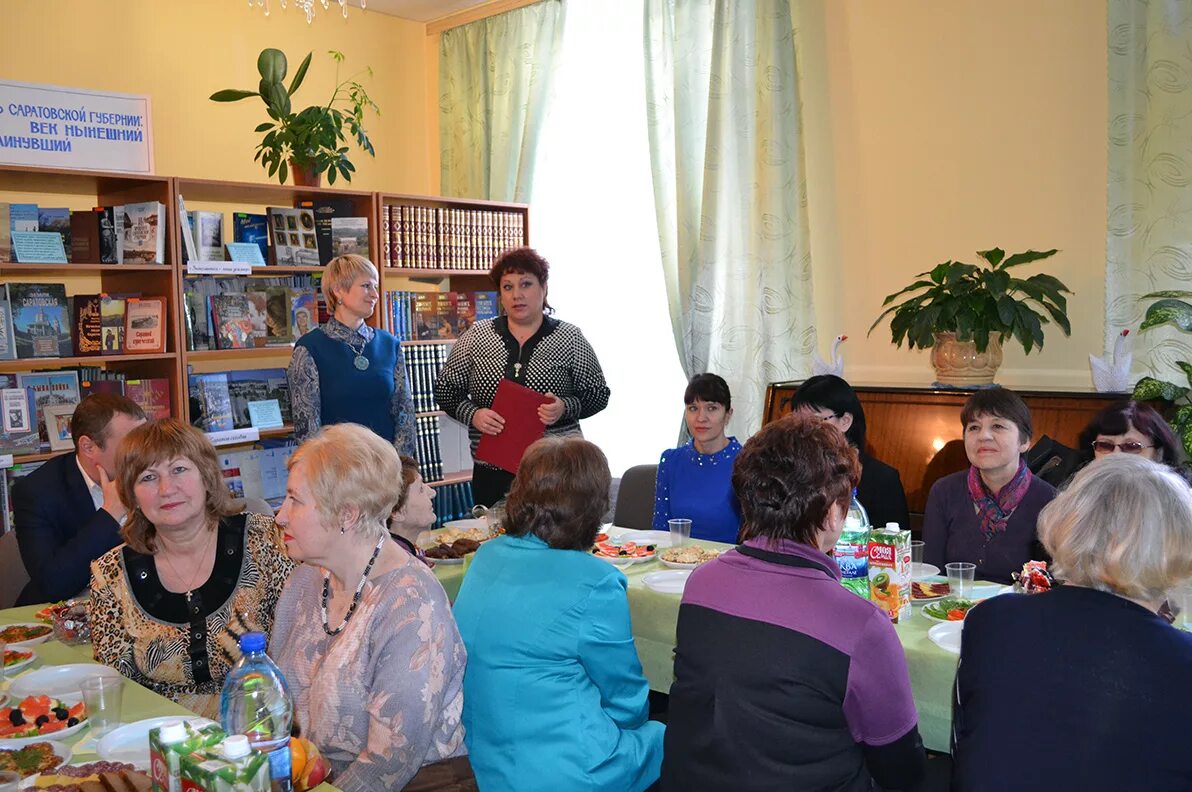 Централизованная система библиотек городов. Сайт МУК ЦБС Саратов. Городская библиотека Саратов. Центральная городская библиотека Саратов. Централизованная библиотечная система города Саратова.