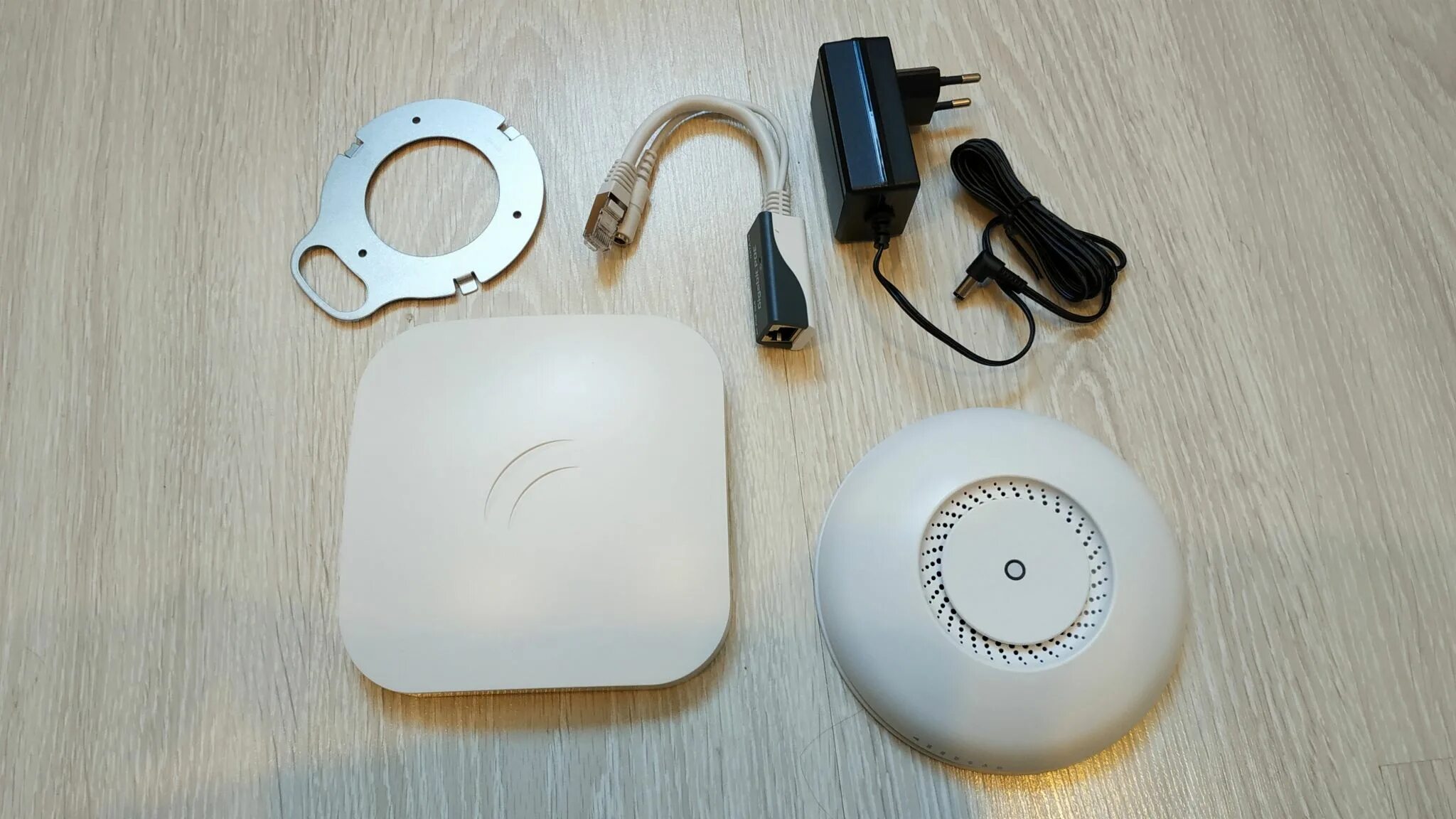 Mikrotik wi fi. Mikrotik rbcapgi-5acd2nd wi-fi. mikrotik ap rbcapgi-5acd2nd. точка доступа rbcapgi-5acd2nd. точка доступа микротик 2nd.
