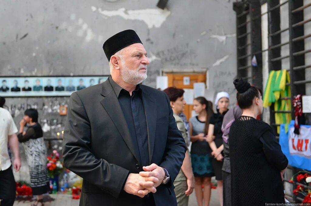 Хаджимурат харумович гацалов. Муфтий осетии хаджимурат гацалов. Хаджимупат гацвлрв муфтий. Гацалов муфтий. Хаджимурат гацалов муфтий.