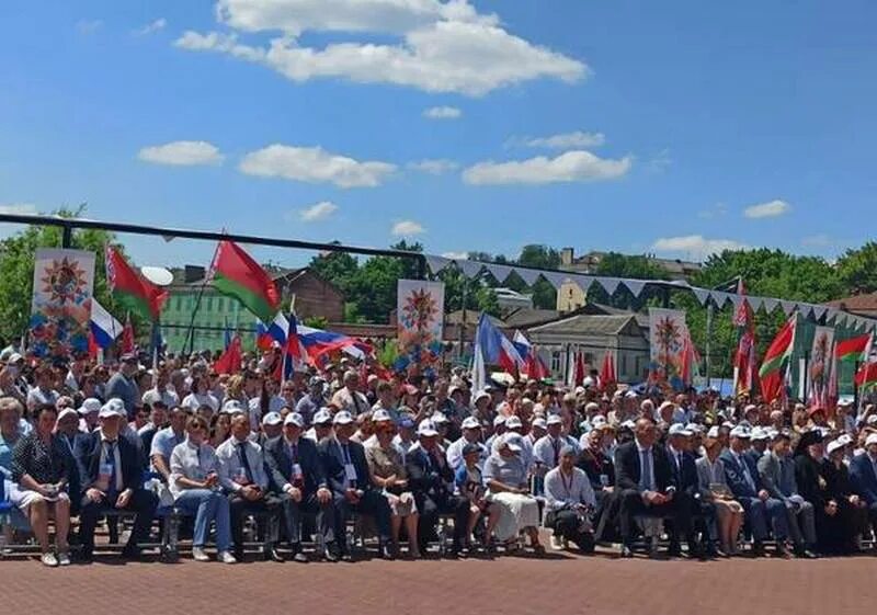 Славянское единство Брянск. Славянское единство Брянск 2022. День Славянского единства Брянск. Брянск славянское единство 2020.