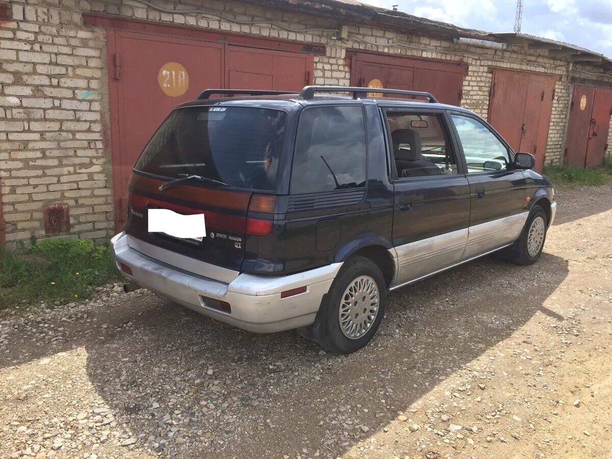 Mitsubishi space wagon 2. Mitsubishi space wagon 2000. митсубиси спейс вагон 1998. Mitsubishi space wagon 1998. 4.