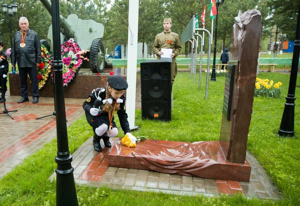 кузьминичи памятник калужская область. кузьминичи памятник калужская область. деревня кузьминичи куйбышевского района калужской области. погода кузьминичи калужская область куйбышевский. погода кузьминичи калужская область куйбышевский.