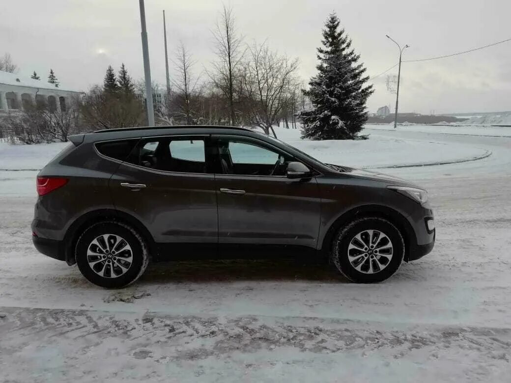 лучшие полноприводные кроссоверы. Outlander новая комплектация. митсубиси кроссовер полный привод. форестер 2011. внедорожники до 2000000.