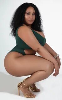 Pin von GHoliday auf ReTHICKulous 1 !!! Kurvige models, Models, Vollschlank
