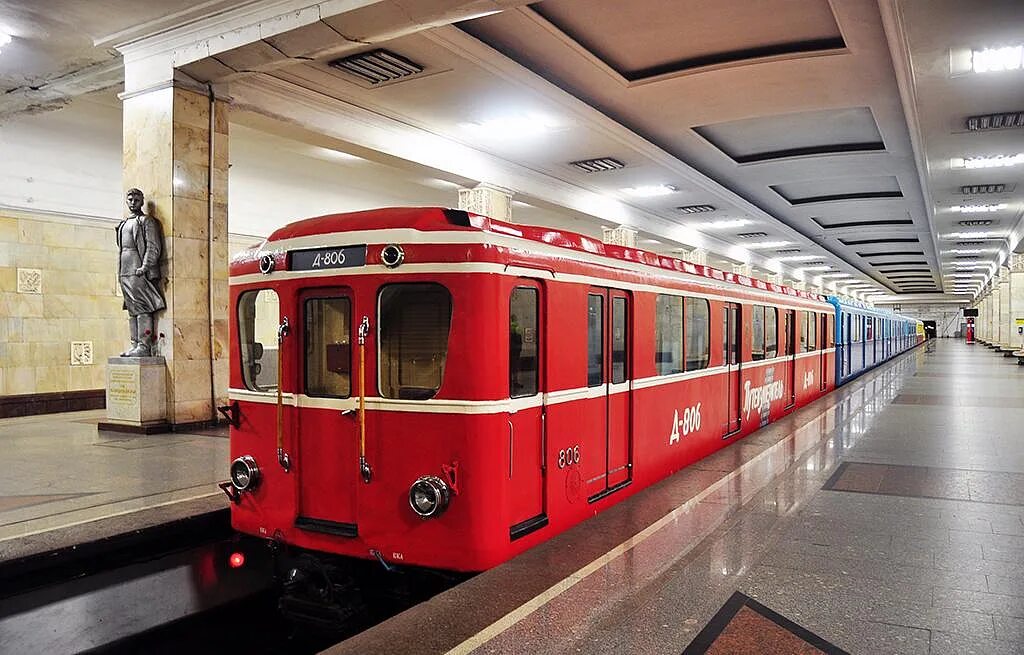 Вагон а метровагон. 1 Поезд Московского метро. Ретропоезд метро СПБ. Ретро вагоны Московского метро. Ретро поезд метро москва