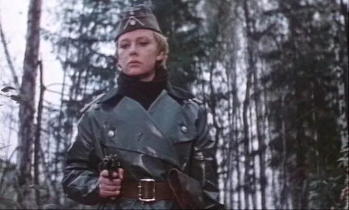 Шел 4 го. Шел четвертый год войны... фильм 1983. людмила савельева шел четвертый год войны. людмила савельева в фильме шел четвертый год войны. шёл четвёртый год войны фильм актеры.