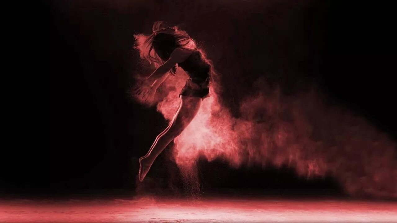 Песня танцую во тьме. Силуэт девушки в темноте. Песня танцую во тьме. Nagal домино. Песня танцую во тьме.
