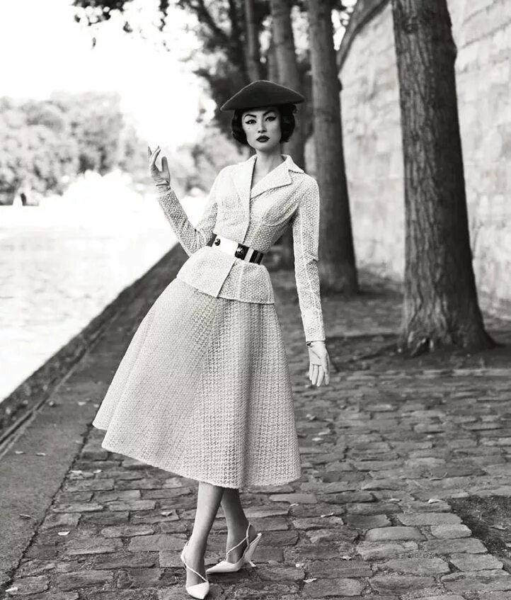Dior: A New Look, a New Enterprie 1947-57