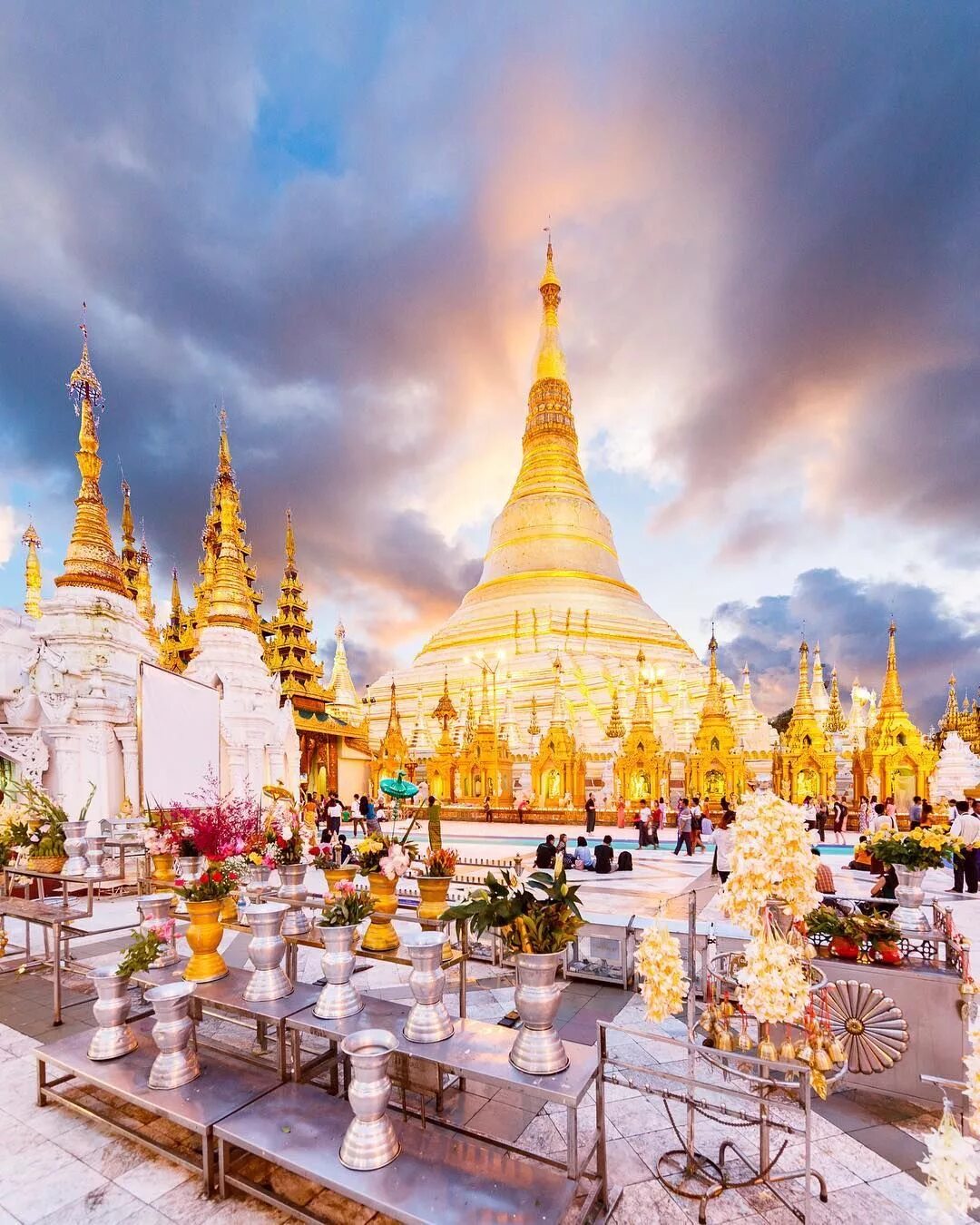 Шведагон Мьянма. Пагода Шведагон Мьянма. Золотая ступа Шведагон. Шведагон внутри.