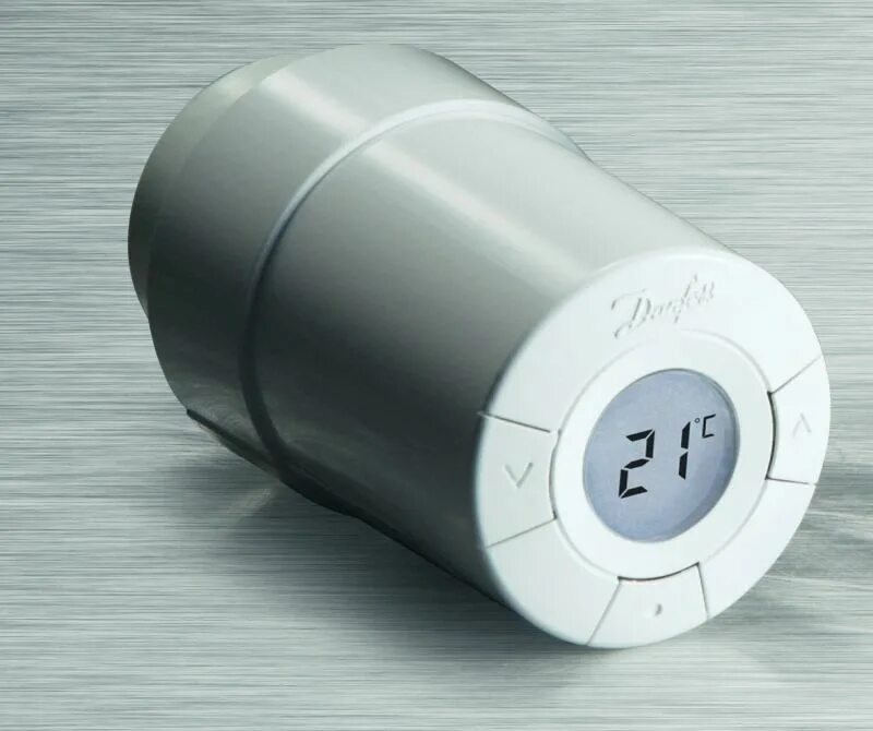 Living connect. Living connect. Термостатическая головка для радиатора данфосс. Danfoss терморегулятор электронный. Терморегулятор данфосс для радиатора.