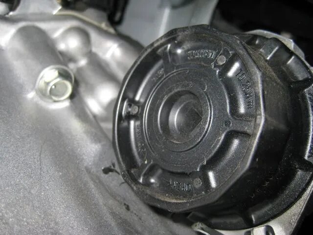 Замена масла в двигателе . - Toyota RAV4 (IV), 2 л, 2013 года своими руками DRIV
