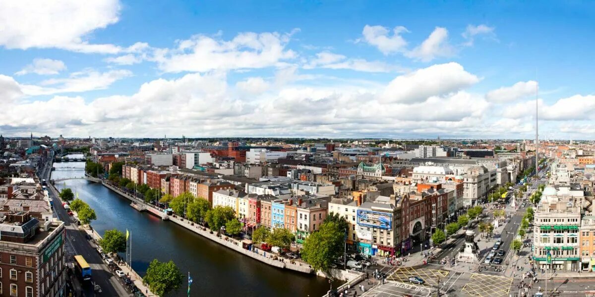 Мост полпенни в дублине. Паб дублин науки 19. Река лиффи дублин. Irish pub санкт-петербург. Ирландия дублин.
