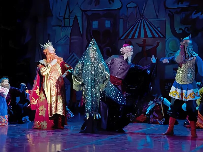 Сказка о золотом петушке опера римского корсакова. А. Опера золотой петушок композитор римский корсаков. Опера золотой петушок. Опера золотой петушок мариинский театр.