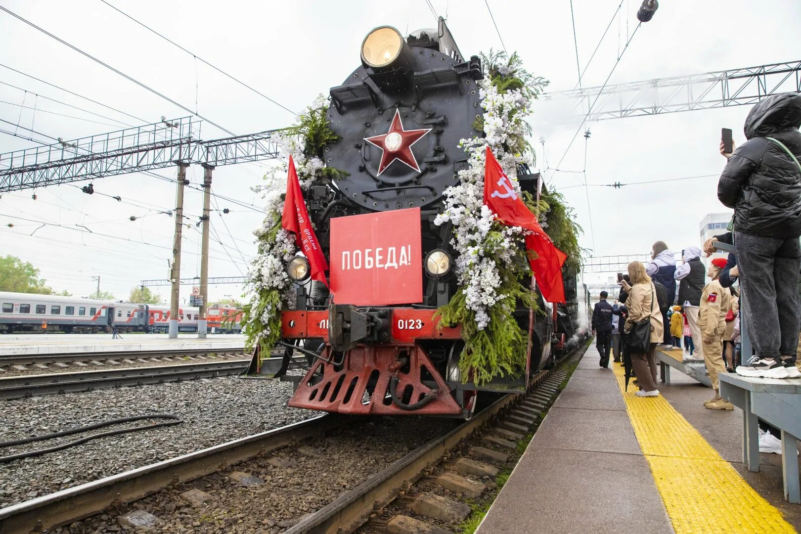 Поезд победы волгоград. Ретро поезд эшелон Победы Тюмень. Ретропоезд «эшелон Победы». Эшелон Победы 2022 Нижневартовск. Поезд эшелон Победы 2022.