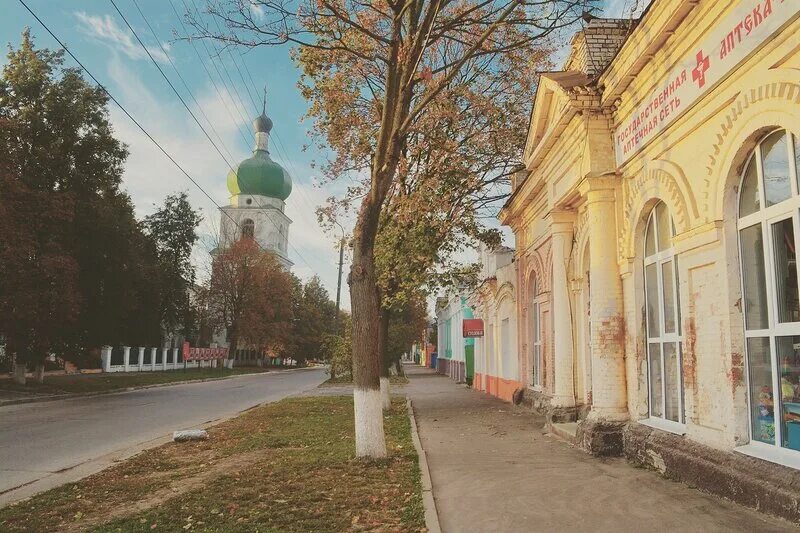 Брянская обл г севск. Севск площадь города. Колокольня успенского собора севск. Петропавловская церковь (севск). Колокольня успенского собора севск.