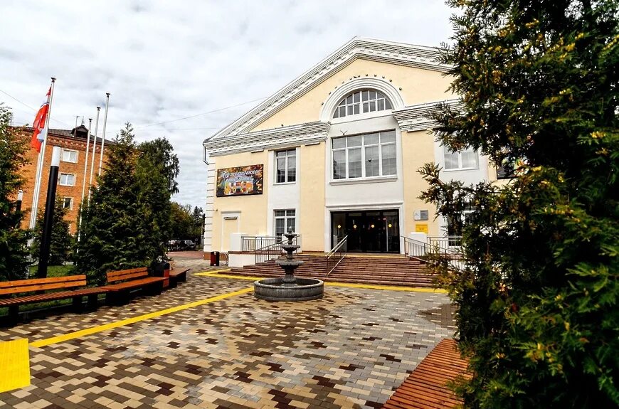 Дом культуры на площади пушкина в орехово-зуево. Дк орехово. Дом культуры орехово зуево. Дом культуры орехово зуево. Дк орехово.