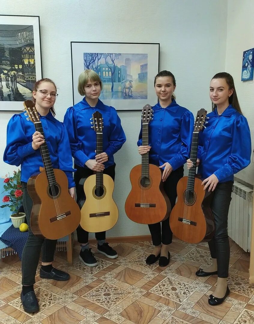 Перезвон саратовской гармошки. Сопровождение ансамбля. Сопровождение ансамбля. 04. Русский ансамбль.