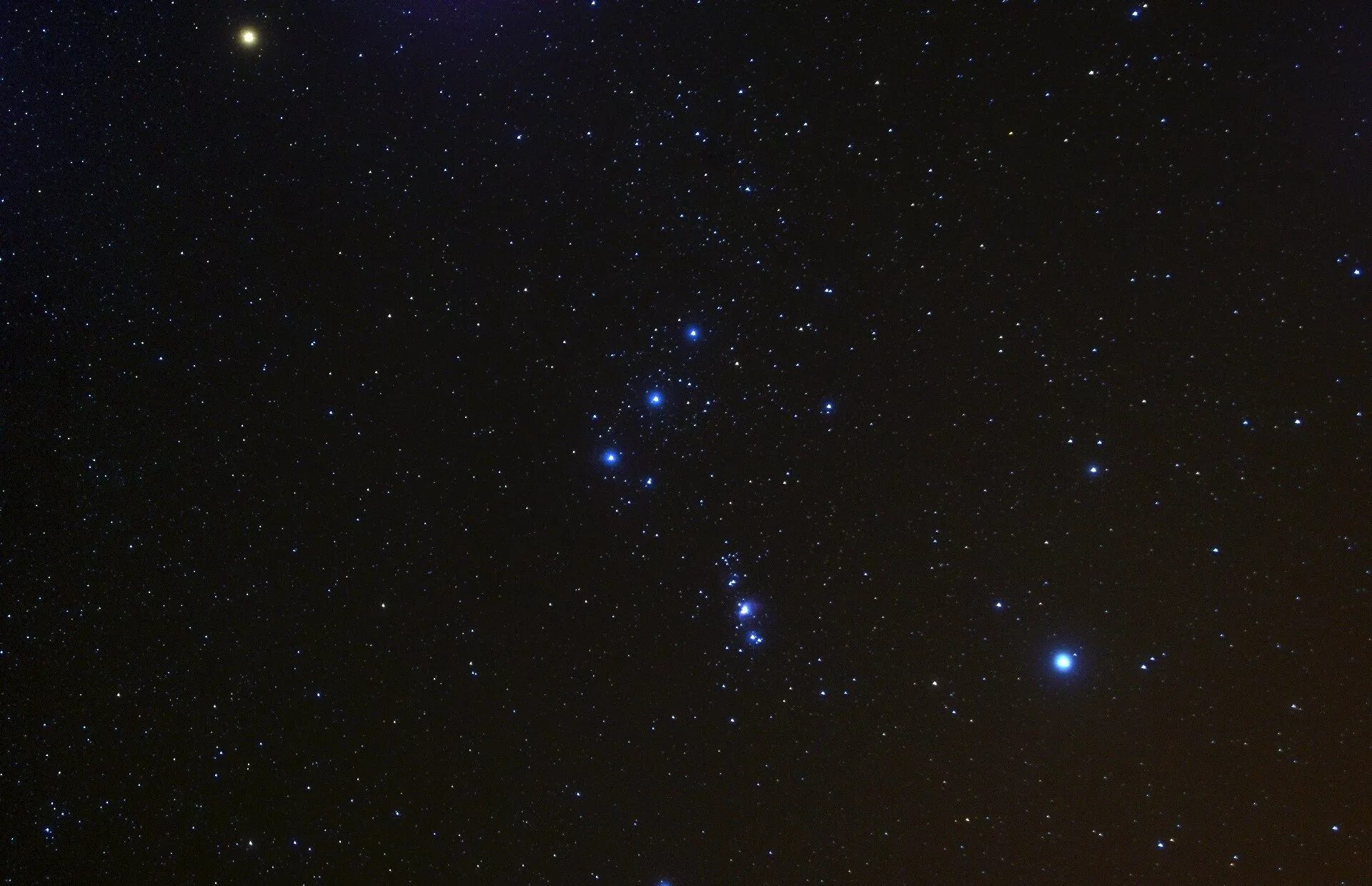 Созвездие минус. Пояс Ориона Созвездие астеризм. Созвездие Орион пояс Ориона. Созвездие Ориона Альнитак. Астеризм созвездия Орион – пояс Ориона.
