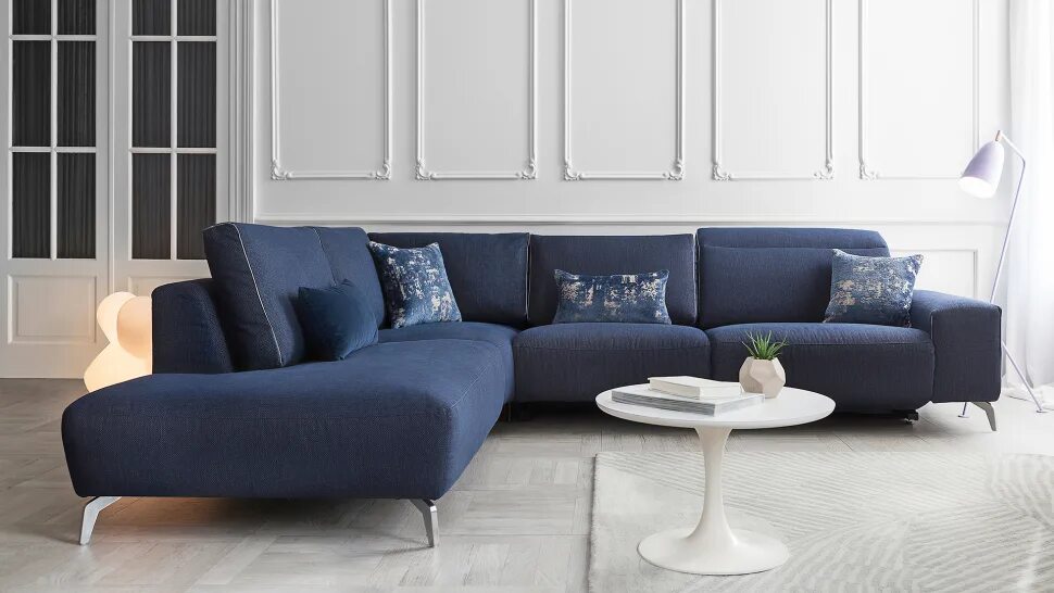 Синий диван. Диван ROM Romano. Бельгийский диван Donato угловой. Синий диван современный. Диван угловой современный синий.