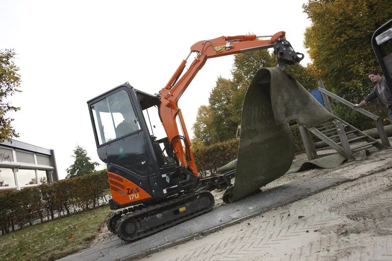 Мини экскаватор хитачи. Hitachi zx17u-2. Хитачи ZX-17. Hitachi zx17u 5a.