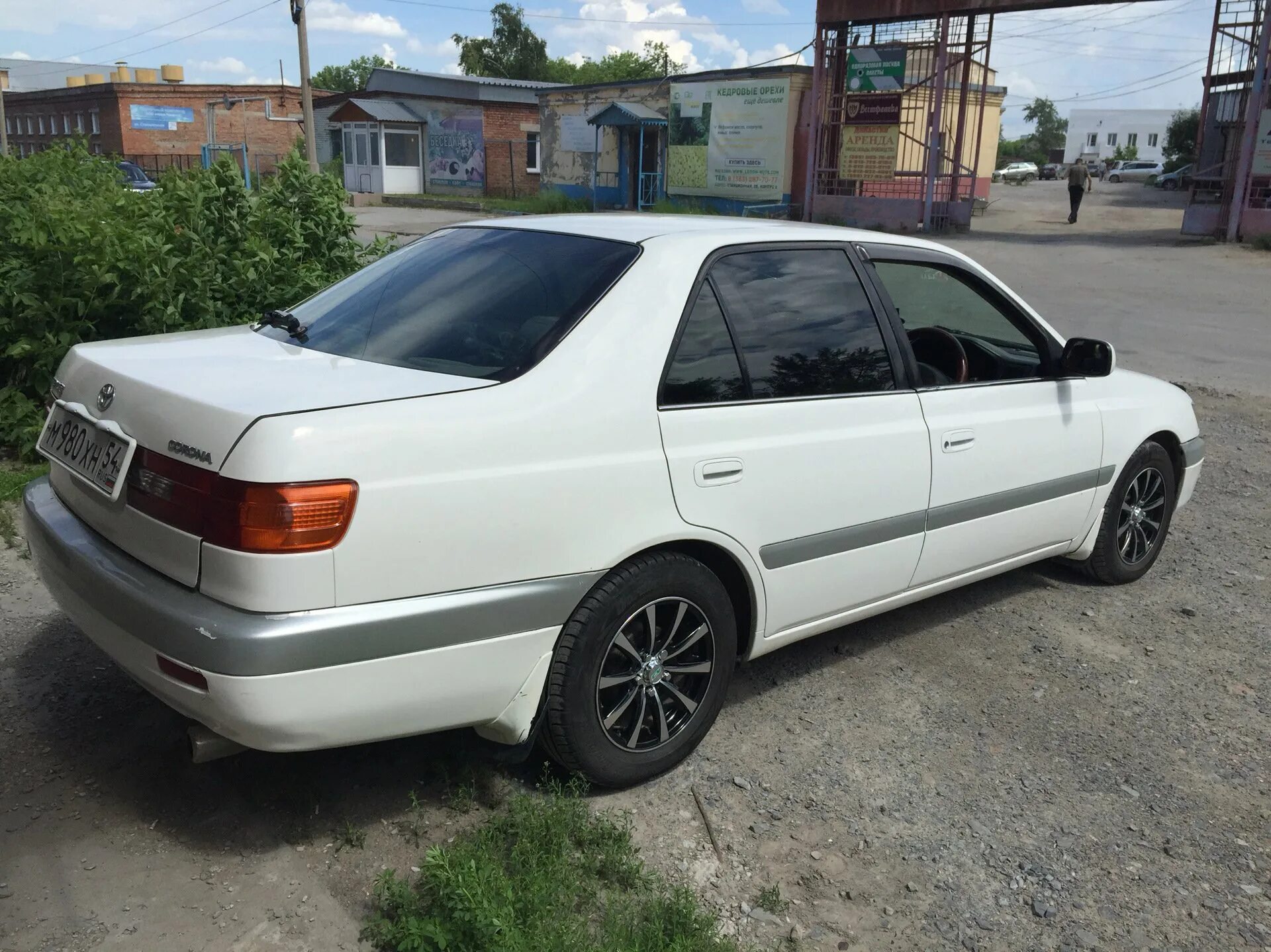 Продажа тойота премиум. Тойота корона Премио 2000. Toyota Corona Премио. Тойота Corona Premio. Тойота корона Премио 2000 года.