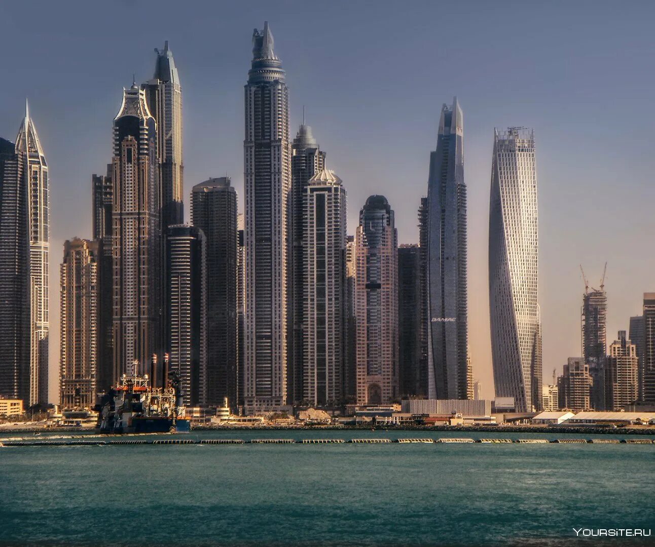 Дубай небоскребы. Небоскребы Дубая. Мун Тауэр Дубай. Высотки небоскребыубай.