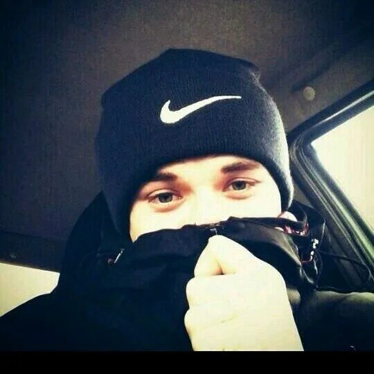 Пацаны на аву с лицом. Красивые улыбки парней 16 лет. Авы для парней. Пацаны на аву с лицом. Парень без лица.