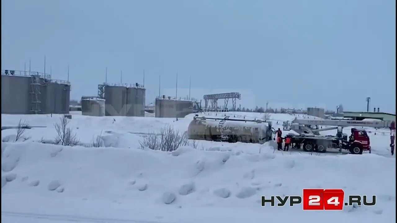 Газовый поезд. Екатеринбург коротчаево жд. Станция сывдарма новый уренгой. Железнодорожные магистрали тобольск. Коротчаево.