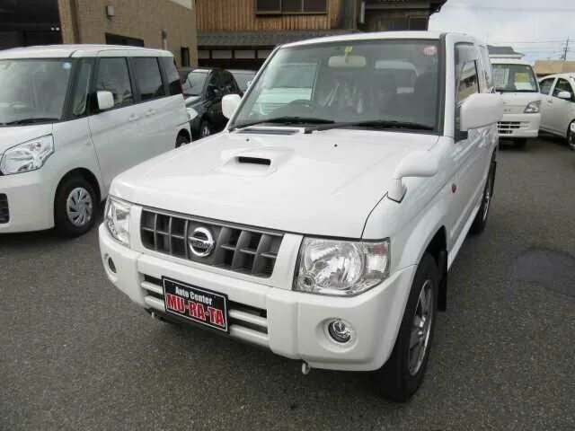 Ниссан бу краснодарский край. Nissan Kix 2011. Ниссан Кикс 2012 года. Ниссан Кикс белый. Ниссан Kix 2009.