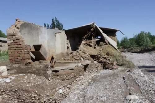 бешкент 2. киргизия бешкент. киргизия бешкент. маргун гилемдери. бешкент киргизия.