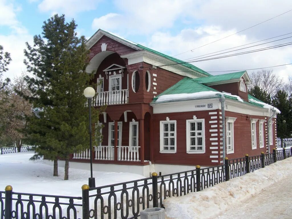 Усадьба толчёновых дмитров. Дом клятовых дмитров. Коттеджный поселок сорочаны. Дом купца гагарина дмитров. Дмитров загорская улица 36а.