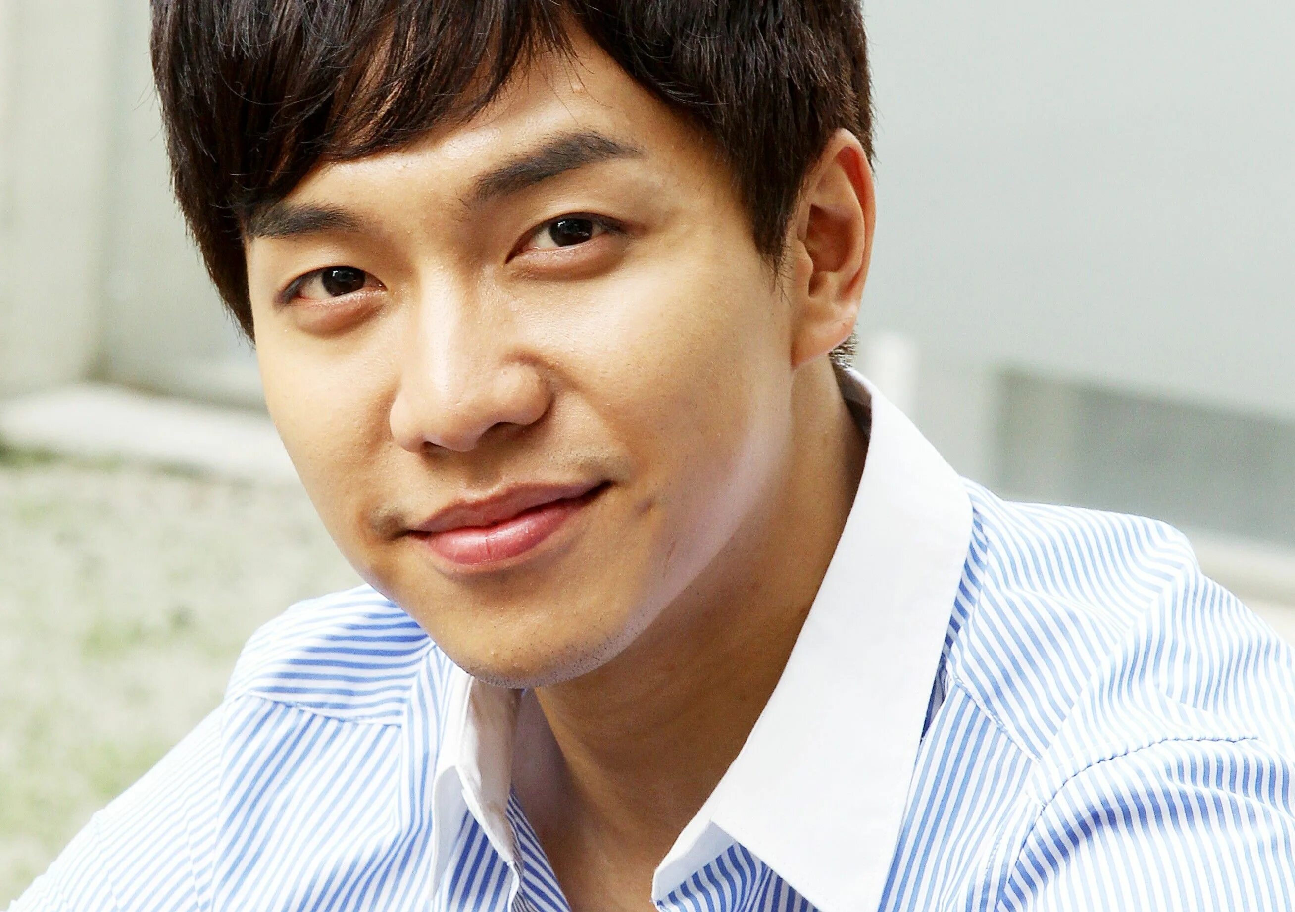 ли сын ги 2022. ли сын ги. обои ли сын ги. ли сынги. ли сын ги 2022.