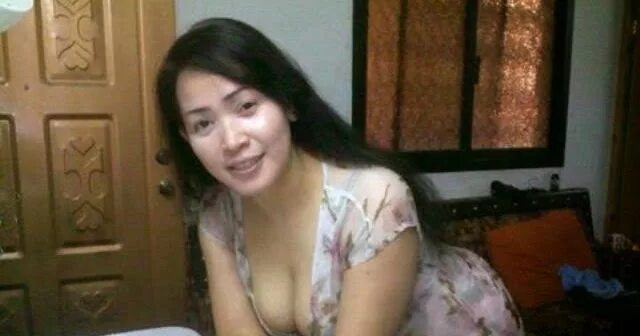 Bokep wife. Tante Nancy. Tante Nancy Bugil. Tante Nancy hot. Tante ngentot mom.