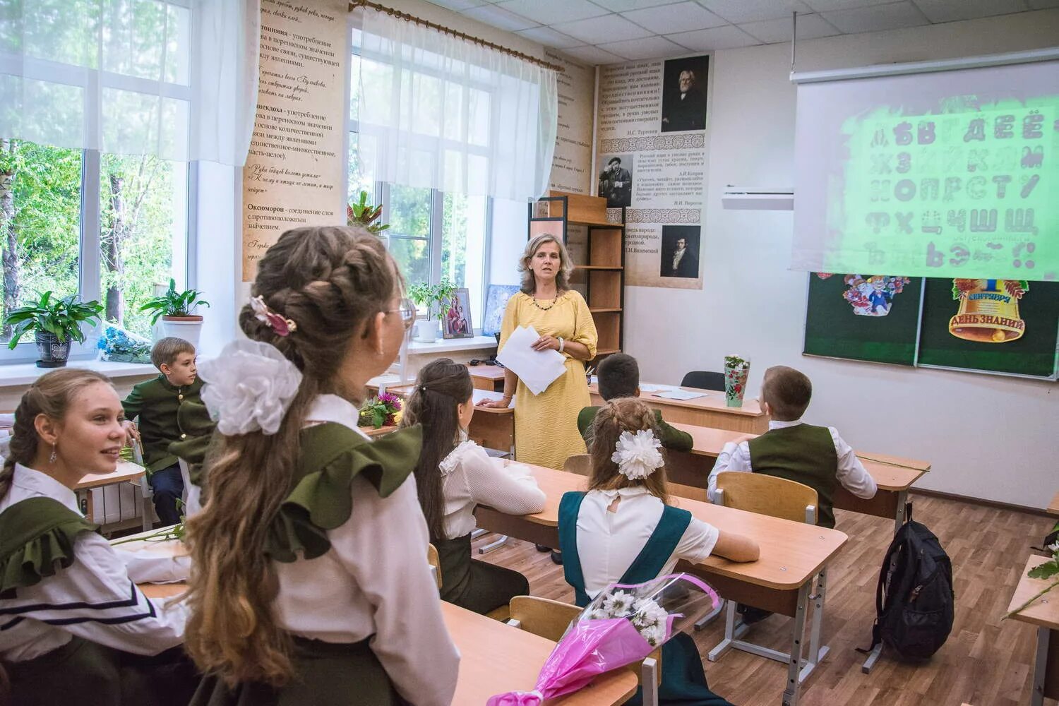 Инстаграмм школы. Тула Российская Христианская гимназия. В школе Instagram. Ижевск Инстаграм школа.