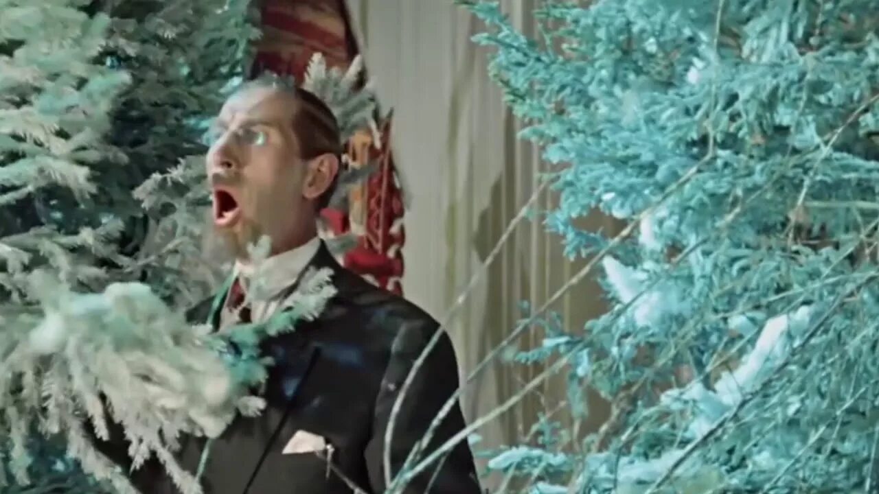 Новый год ау ау. Ау ау. Новый год ау ау. Домовой дядюшка ау. Новый год ау ау.