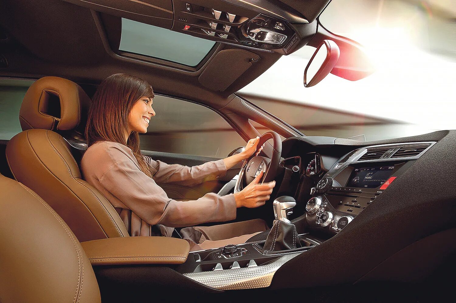 Автоателье брабус. Можно ли в салоне использовать. Педикюр в салоне красоты. Женщина в автомобиле. Ford c-max 2020 салон.